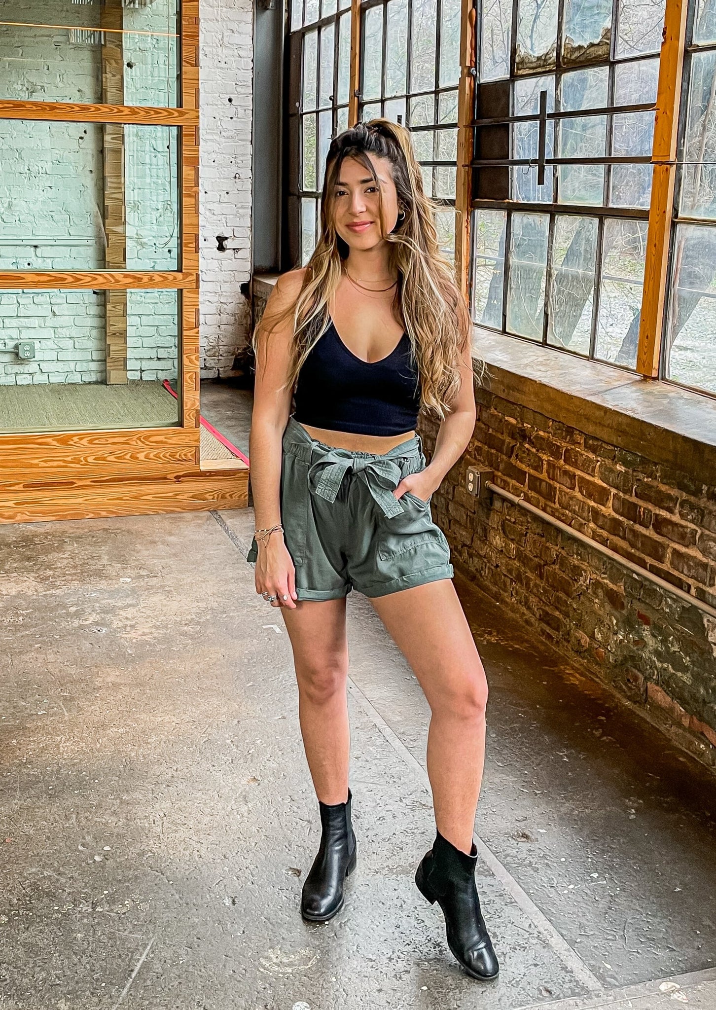 Madeline Paperbag Tie Shorts in Forest Green – Del Sol Boutique